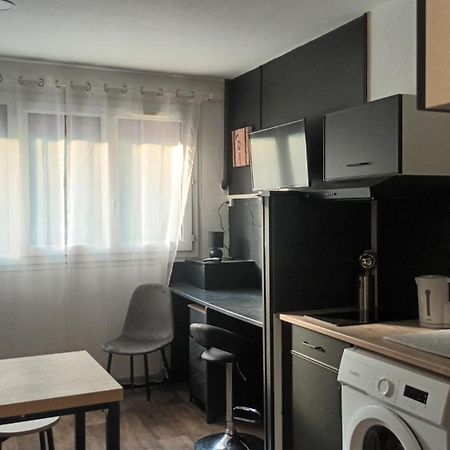 Appartement T1 Proche De Vulcania Pontaumur Exteriér fotografie